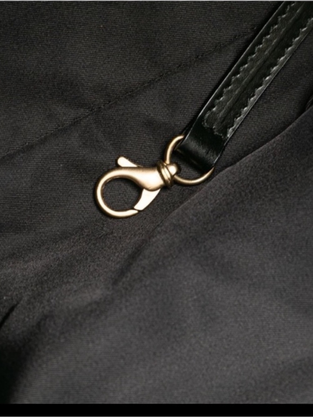 CHANEL Vintage Travel Line Tote MM
Blk nylon/Jacquard w/Leather Handles (03/04) - Picture 9 of 10